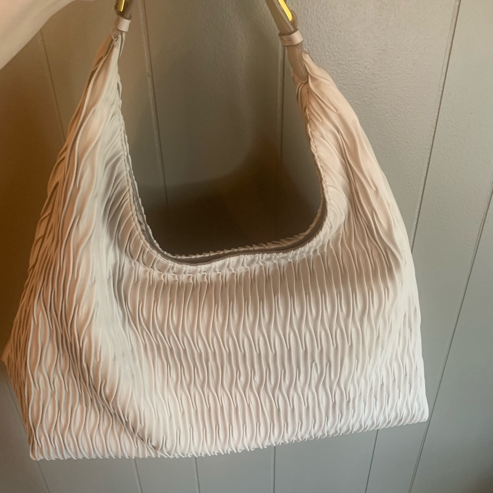 DONNA KARAN BELLMORE XL HOBO BAG - Picture 8 of 13